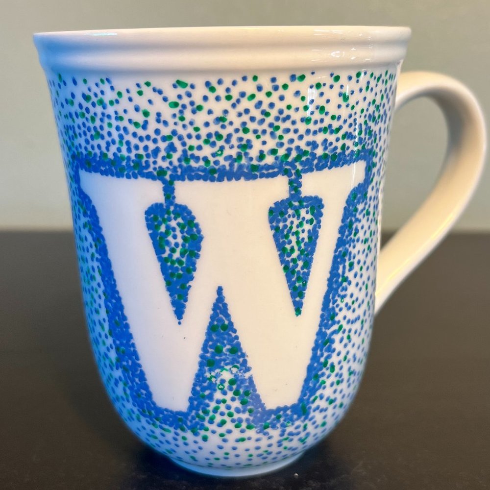 BETTER HOMES AND GARDENS  Letter W Monogram Initial Green & Blue Dotted Mug NWT